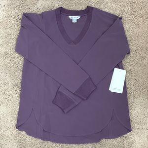 NWT Athleta Zephyr V-Neck Top